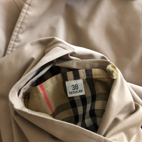 Burberry Trench Coat - Picture 4 of 9